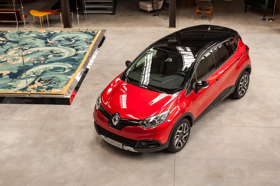  Renault Captur Hypnotic 2016 года  (IT) (фото 4 из 26)